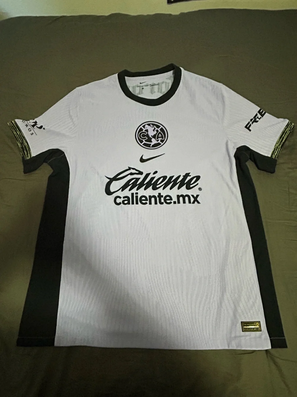 Nike Men’s purple and Black Club América Soccer Jersey